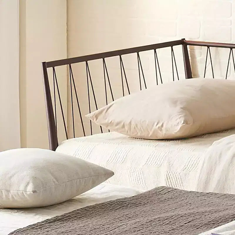 Cadre de lit de repos moderne en métal pour lits jumeaux avec support de matelas, lit de repos pour salon, chambre à coucher, chambre d'amis, bronze